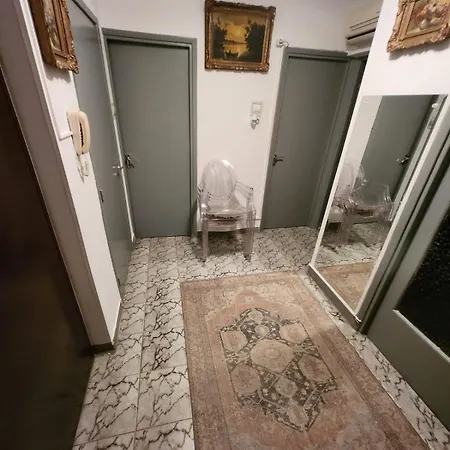 2 Bedrooms In Cismigiu Area - The Real Center Of The Apartmán *