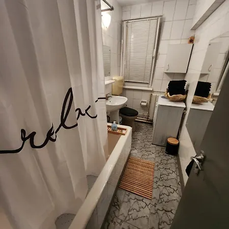 2 Bedrooms In Cismigiu Area - The Real Center Of The Apartmán