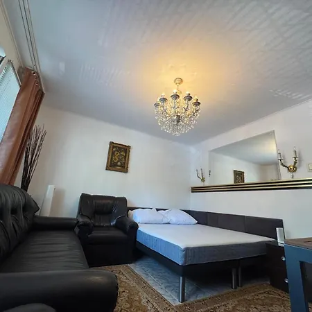2 Bedrooms In Cismigiu Area - The Real Center Of The דירה *