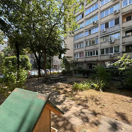 2 Bedrooms In Cismigiu Area - The Real Center Of The בוקרשט