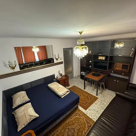 2 Bedrooms In Cismigiu Area - The Real Center Of The Apartmán *