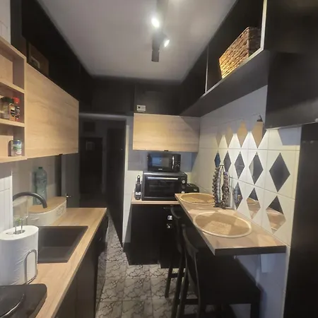 2 Bedrooms In Cismigiu Area - The Real Center Of The Apartmán *