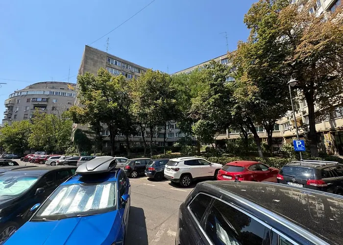 2 Bedrooms In Cismigiu Area - The Real Center Of The Appartamento *